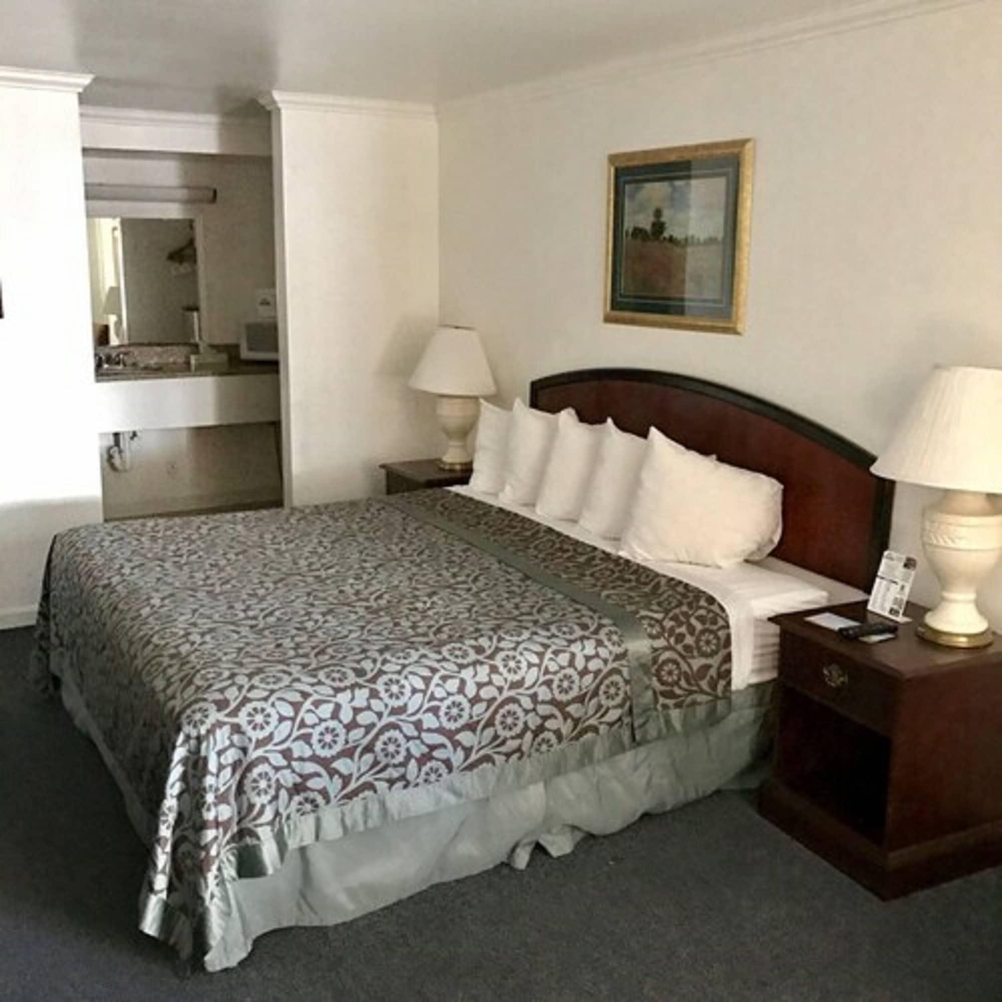 Days Inn By Wyndham ايفرت المظهر الخارجي الصورة